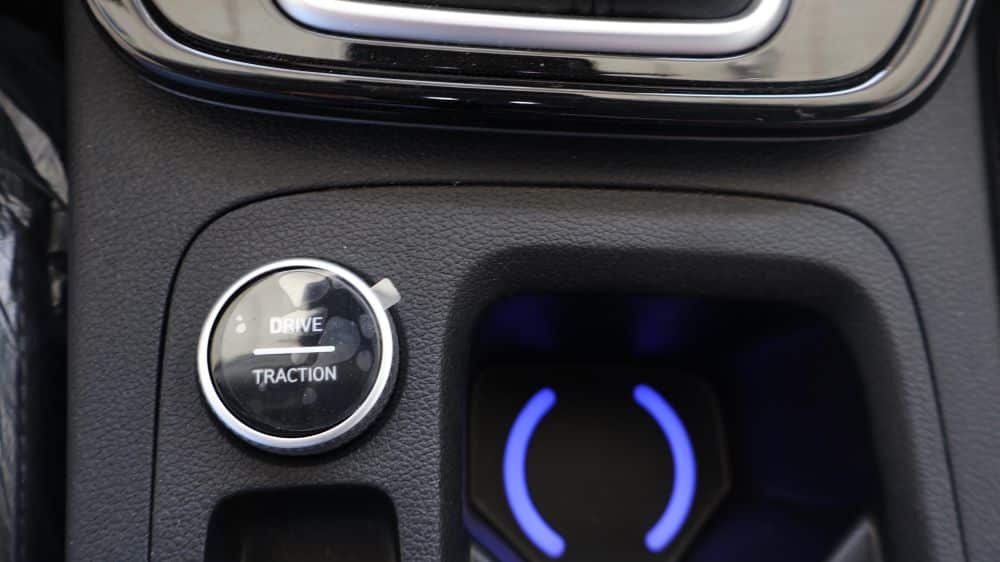 هونداي كريتا كمفورت 25 ابيض هونداي كريتا كمفورت 25 ابيض