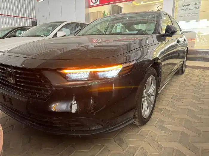 هوندا اكورد LX ستاندر موديل 2025