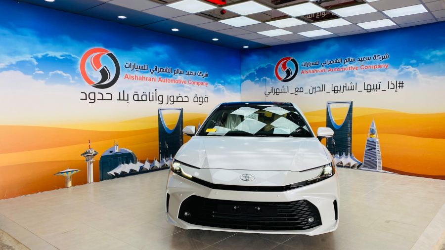 53a445a3-99d4-4355-aaf7-288b9eb5b2a2 كامري LE هايبرد 2025