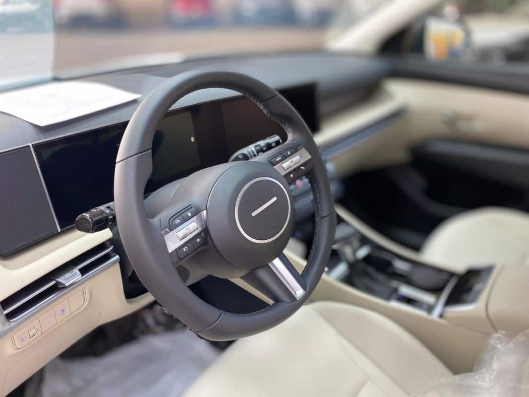 f4098594-7bac-47da-b94d-1c2aa8c9f10a هيونداي توسان GL 2025